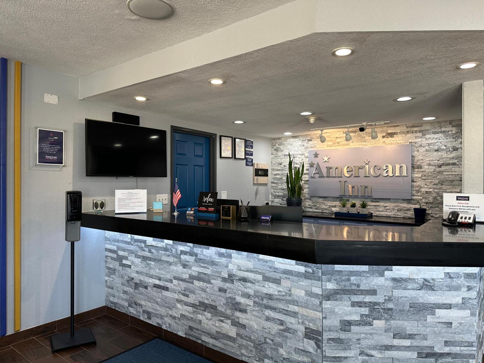 American Inn Cedar Rapids South Dış mekan fotoğraf
